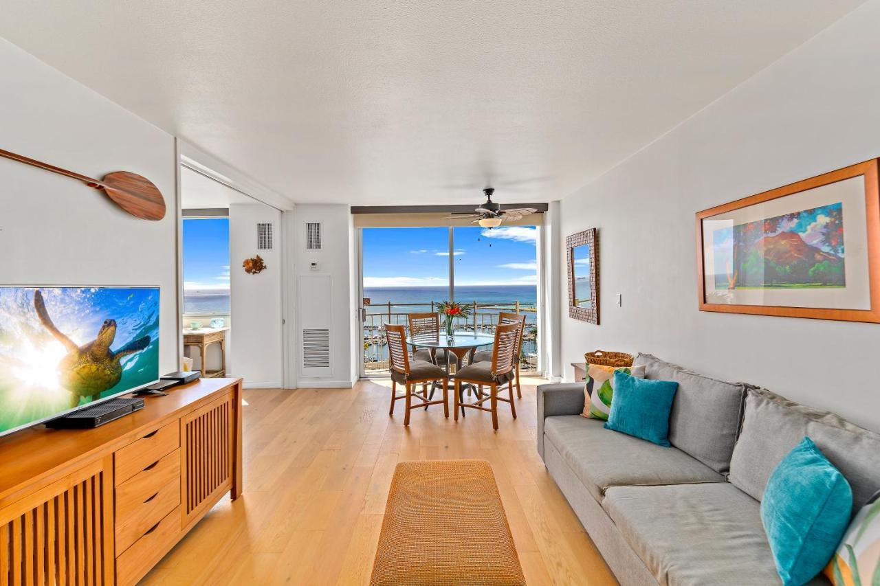 Ilikai Marina 1br Condo, Ocean View Haven